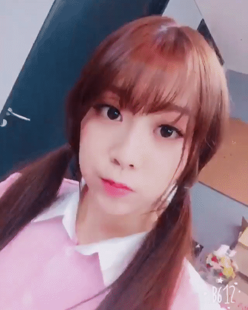 [러블리즈] 커피 마시고 윙크하는 지수 | 인스티즈