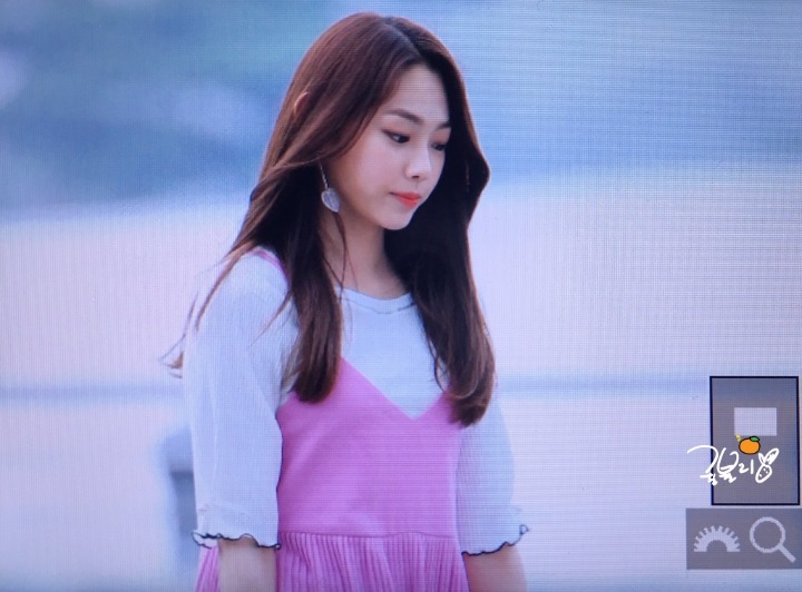 오늘자 강미나 공항패션.jpg | 인스티즈