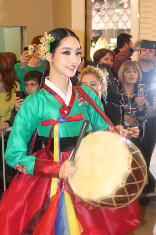2013년 미스유니버스에 출전한 김유미.jpg | 인스티즈