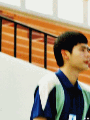 드라마와 영화를 통해 웬만한 컨셉의 옷은 다 입어본 듯한 배우.jpgif | 인스티즈