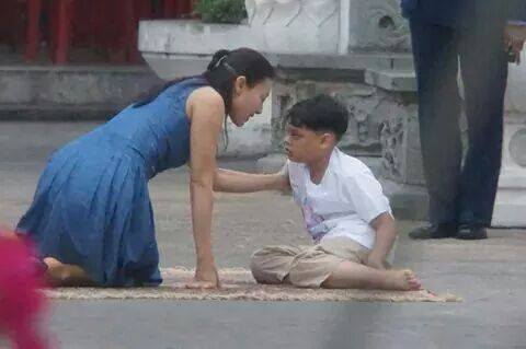 경호원조차 눈물흘렸다는 태국왕가 비극적인 장면.jpg | 인스티즈