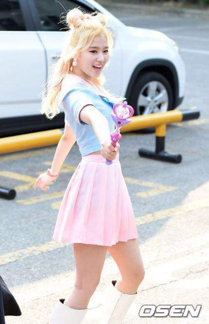 오늘자 정연 사나 | 인스티즈