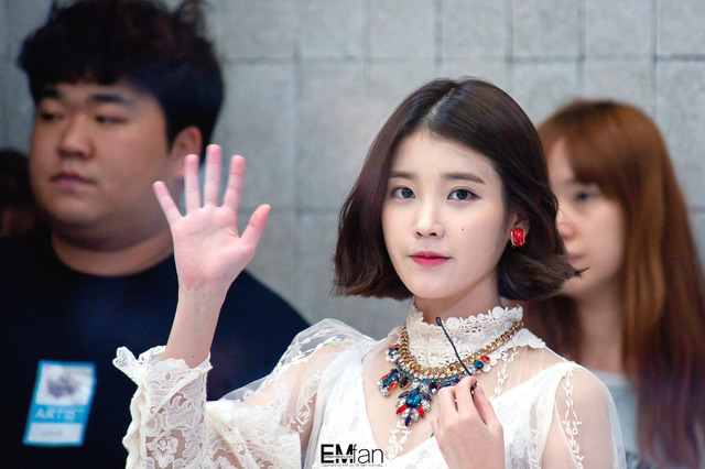 아이유 | 인스티즈