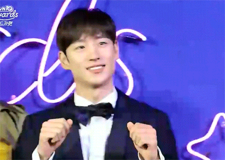 9명 다 레전드 갱신한 오늘자 트와이스 무대.gif | 인스티즈