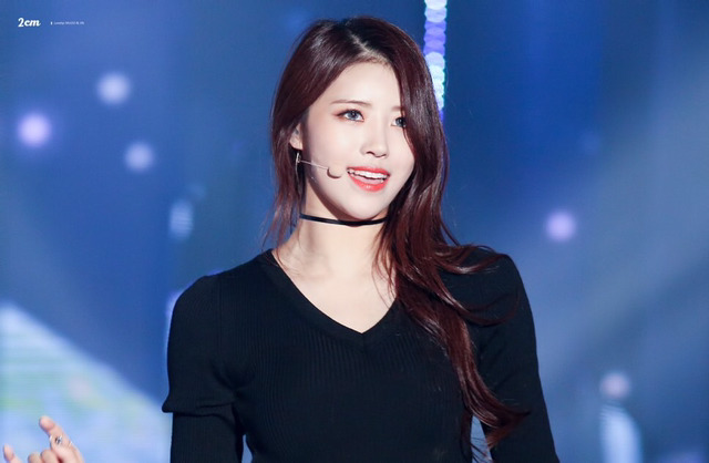 [러블리즈] 식스테일 잡으려다 놓쳐서 미주 | 인스티즈
