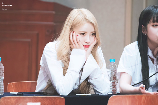 [러블리즈] 돼지국밥 먹어서 미주 | 인스티즈