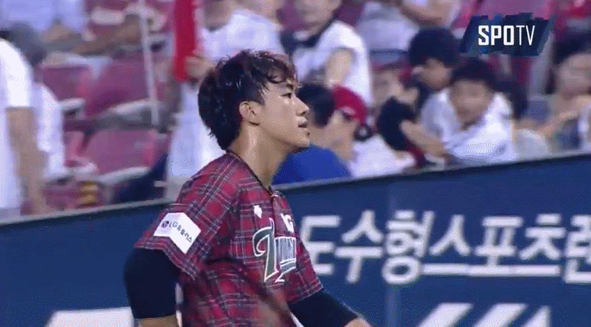 식빵 굽는 야구선수들. gif | 인스티즈