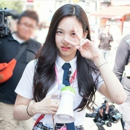 트와이스에서 외모와 노래를 맡고있는 멤버 | 인스티즈