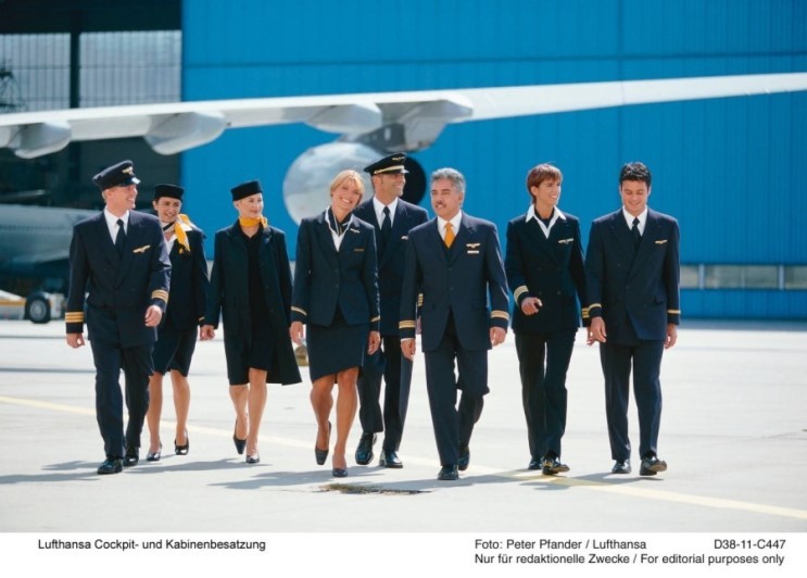 심심해서 찾아본 외국 항공사 승무원 유니폼들.jpg | 인스티즈