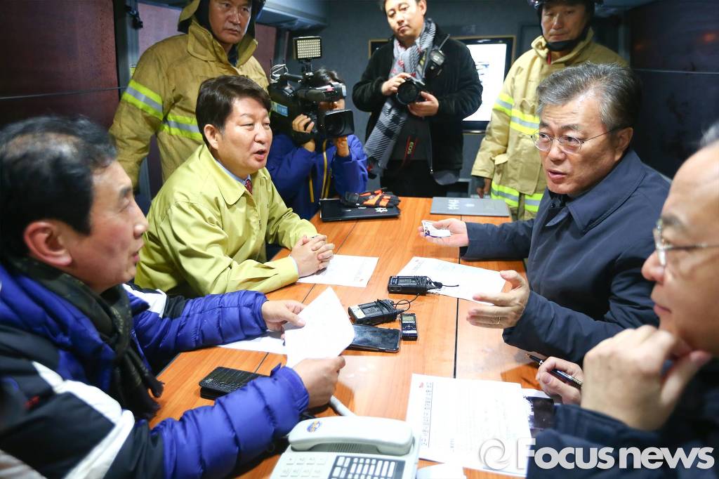 박근혜, 문재인 서문시장.jpg | 인스티즈