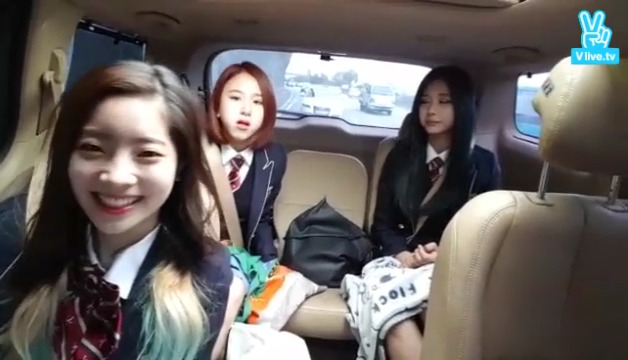 [TWICE] 흔한_급식단의_등교길. (광대 주의) | 인스티즈