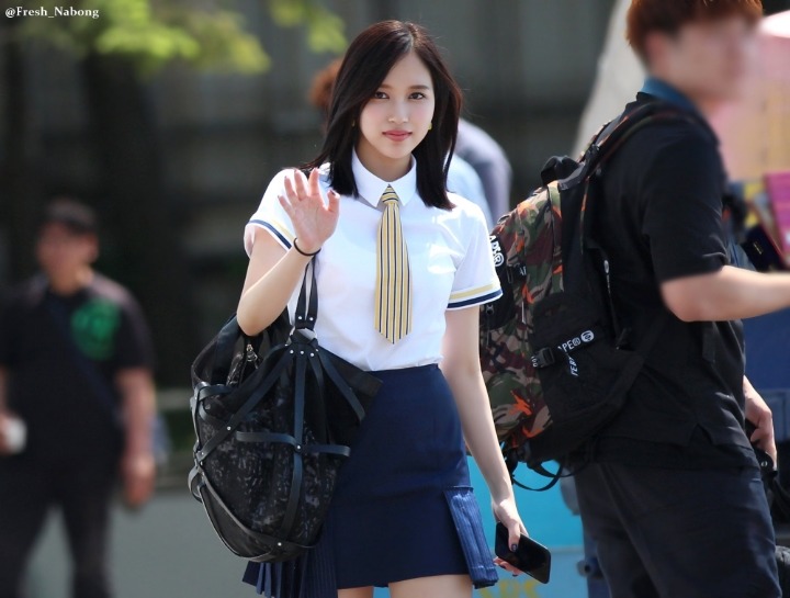식스틴 시절로 돌아간 트와이스 미나 | 인스티즈