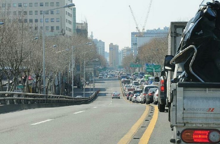 길 놔두고 뭐하냐 바보들아ㅋ | 인스티즈