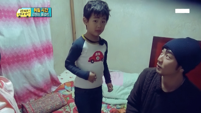 [아빠어디가] 준수 얼굴에 못생김이 묻었던 순간들ㅋㅋ.jpg | 인스티즈