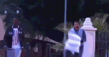 정정당당한 거리 싸움.gif | 인스티즈
