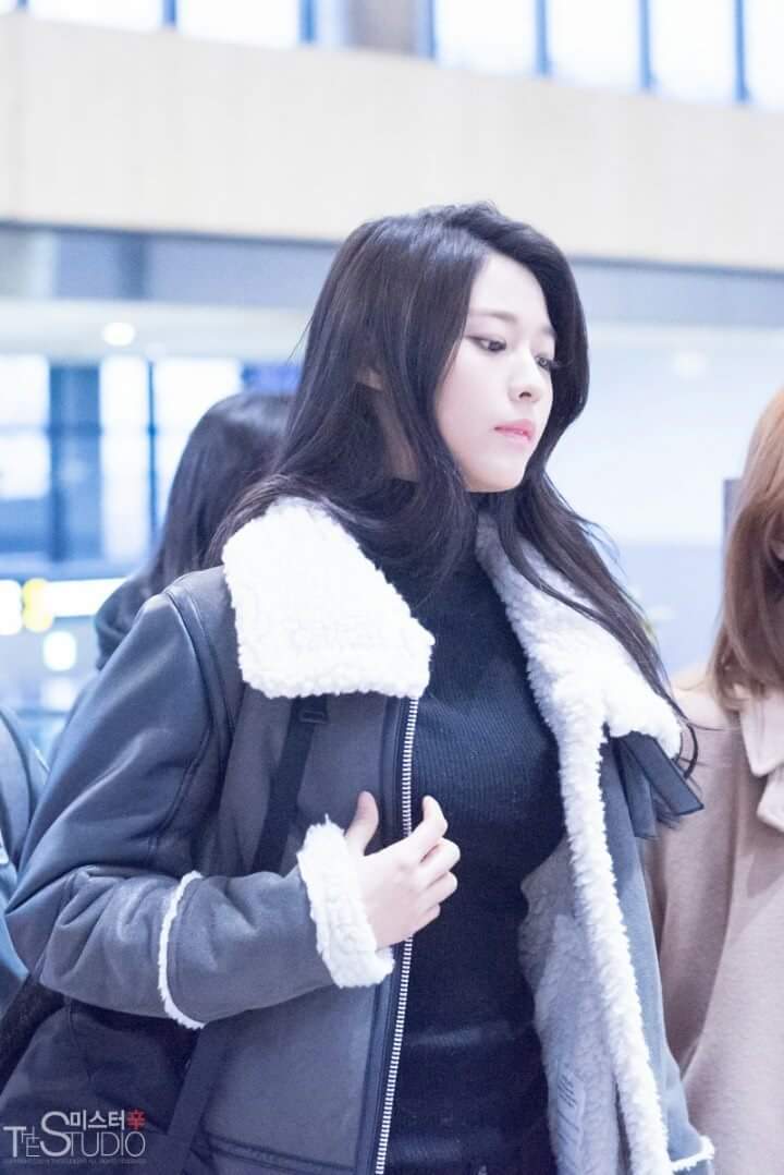 설현이 블랙 공항패션.jpg | 인스티즈
