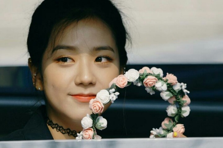 오늘자 블랙핑크 지수 인가 퇴근길 직찍 | 인스티즈