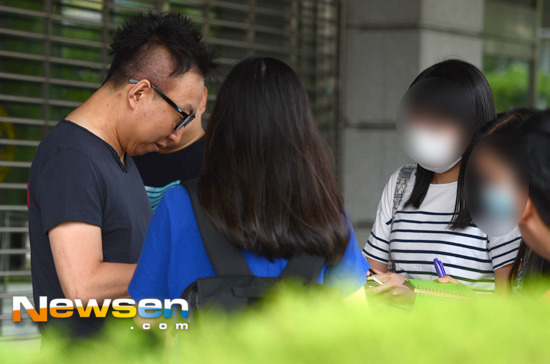 팬보고 도망가는 박명수 | 인스티즈