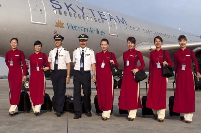 심심해서 찾아본 외국 항공사 승무원 유니폼들.jpg | 인스티즈