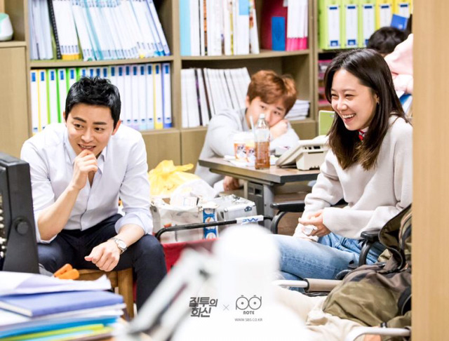 [질투의화신] 실제 성격과 극중 성격이 완전 반대인 남주와 여주.gif | 인스티즈