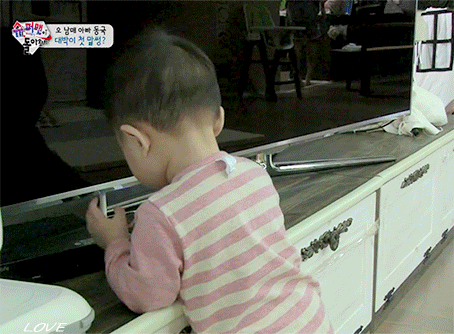 대박이가 자주 취하는 모션.jpg | 인스티즈