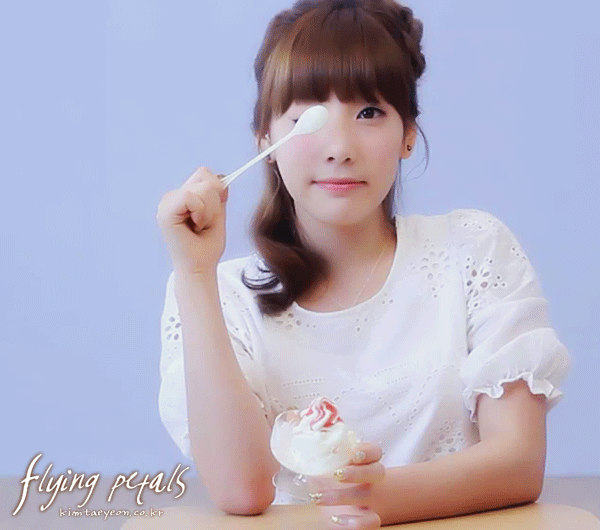 전설의 태연 스크린세이버.gif | 인스티즈