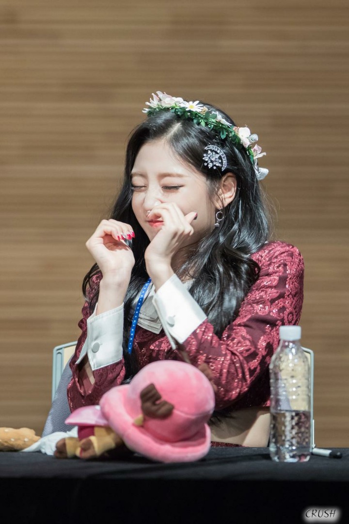 [러블리즈] 휴일에 대청소나 할까해서 예인이 | 인스티즈