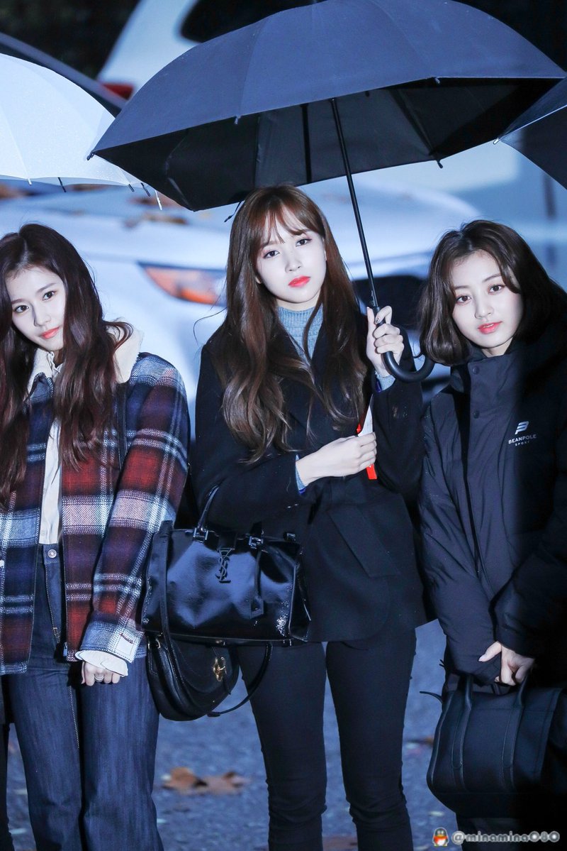 181109 묘이 미나 뮤직뱅크 출근길 | 인스티즈