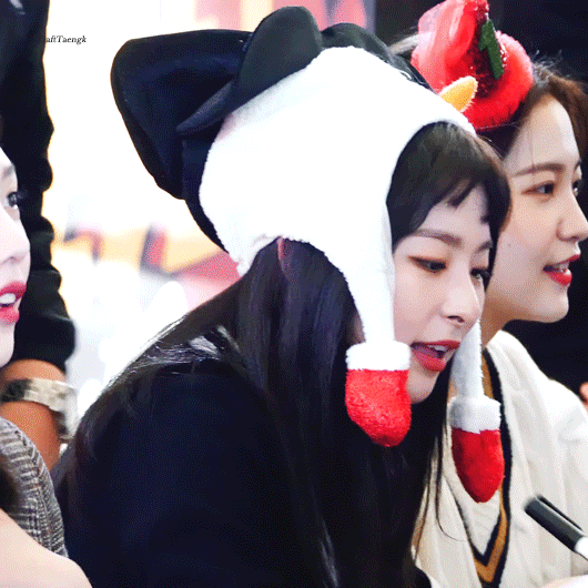 [레드벨벳] 팬 싸인회 머리띠한 곰슬기.jpgif | 인스티즈