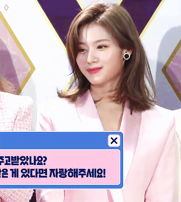 오늘이 생일인 트와이스 사나.jpgif (335장) | 인스티즈