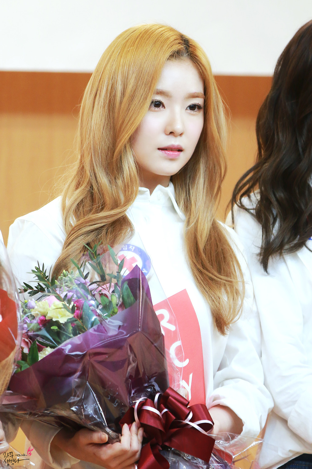 아이린 금발머리 시절.jpgif | 인스티즈