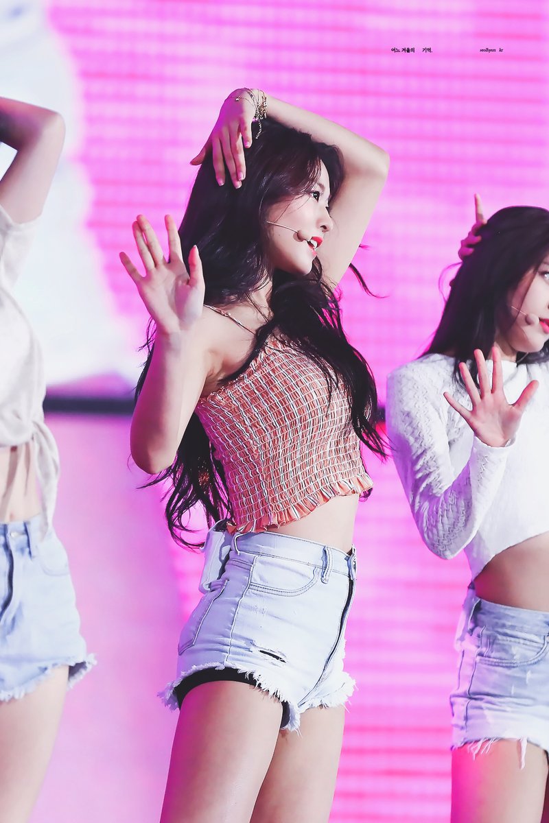 미모 는 18시즌 설현이.jpgif | 인스티즈