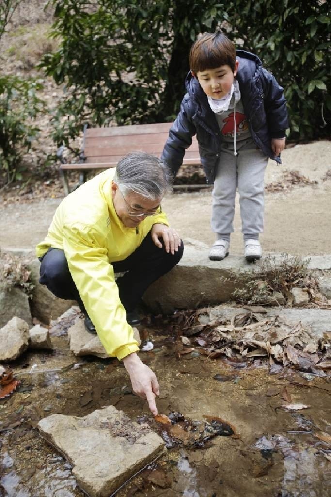 문통령 노란색 착붙 모음.jpg | 인스티즈