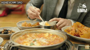 양요섭 김치찌개 먹방.GIF | 인스티즈