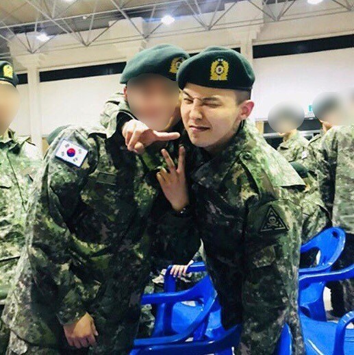 전역이 더 기다려지는 뮤지션은? | 인스티즈