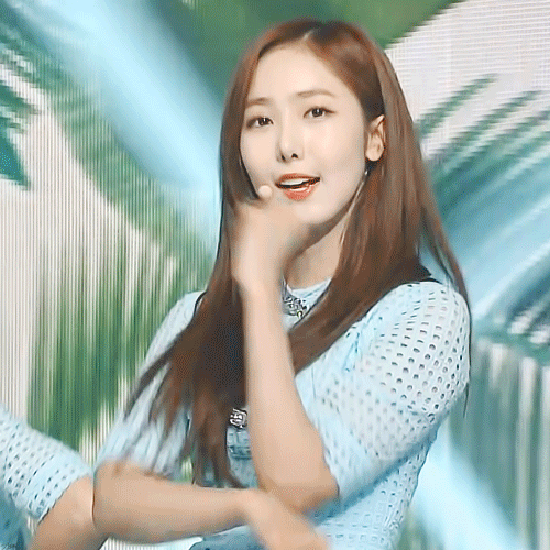 점심시간이라서 여자친구 신비 | 인스티즈