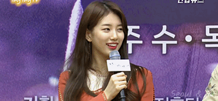 드라마 제작발표회中 빵 터진 수지 gif | 인스티즈