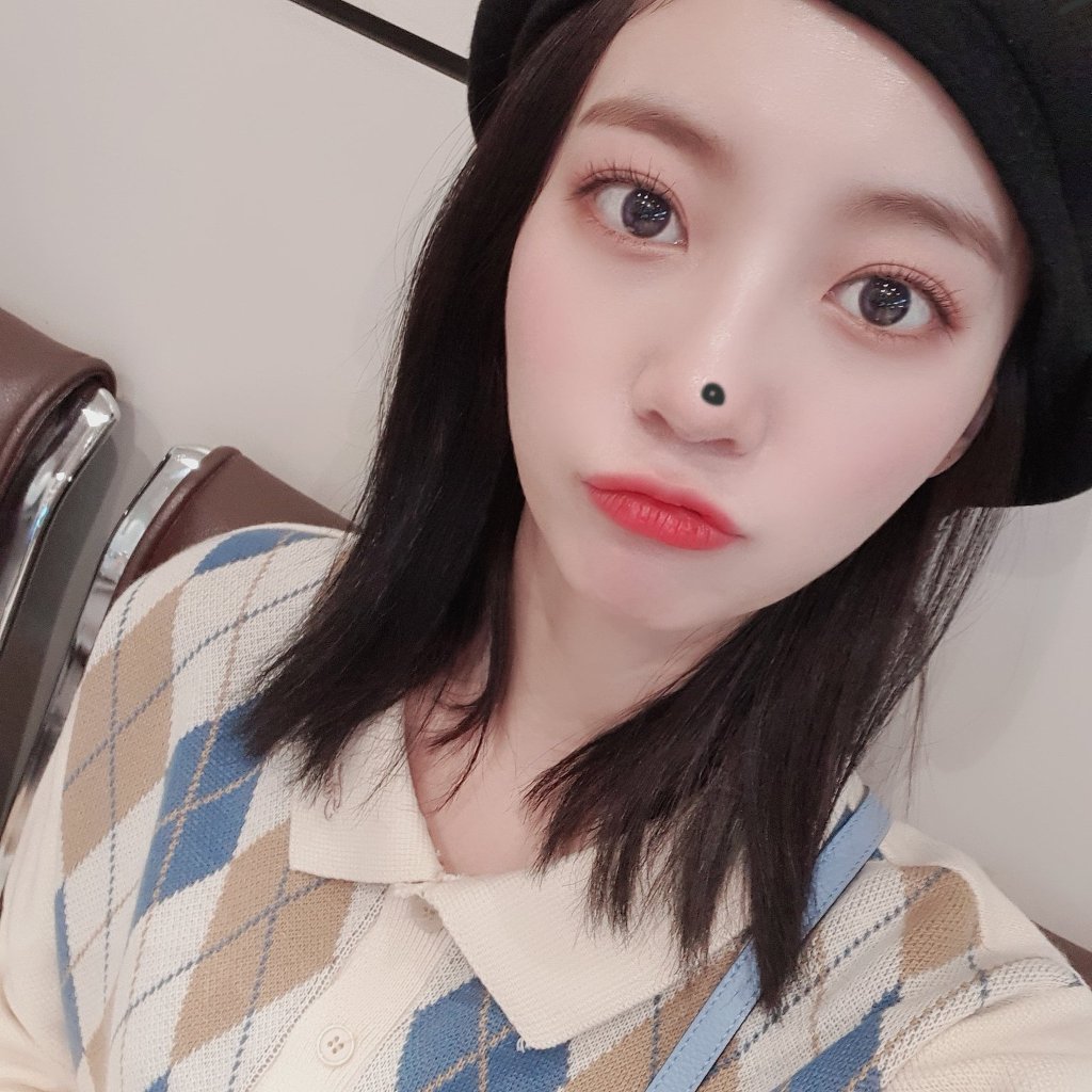 오늘자 오마이걸 비니 | 인스티즈