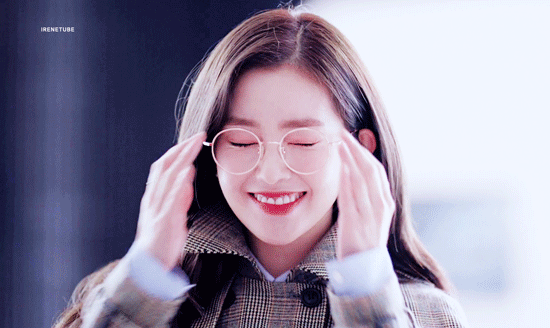 안경 쓴 귀여운 아이린.gif | 인스티즈