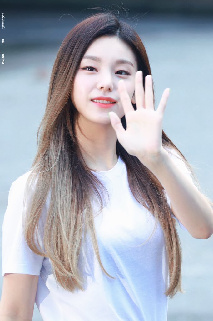 솔직히 좀 귀여운 ITZY 예지.jpgif | 인스티즈