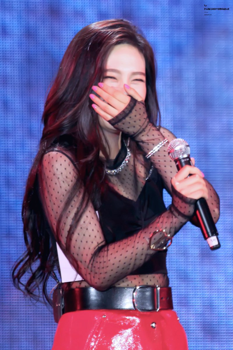 레드벨벳의 큐티섹시갓 둥둥이 조이.jpg | 인스티즈