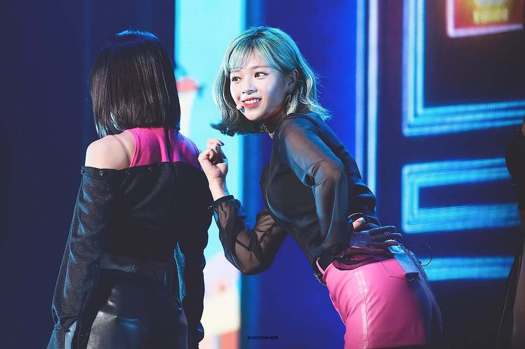 분위기있는 트와이스 정연.jpg | 인스티즈