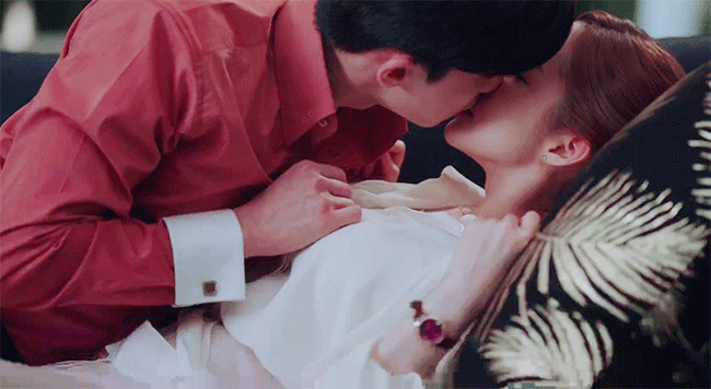 부회장과 키스하는 김비서 | 인스티즈