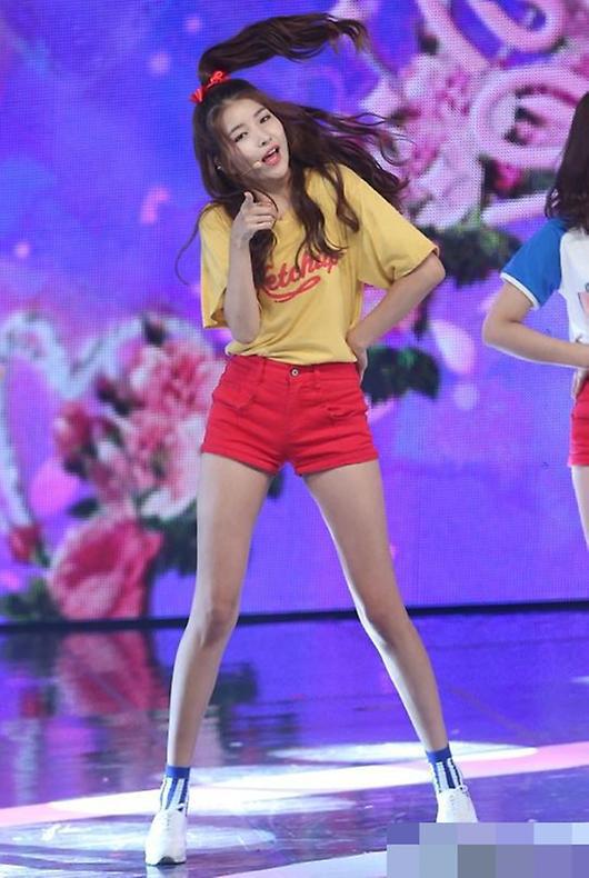 여자친구 소원의 미친 다리 길이ㄷㄷㄷㄷ.jpgif | 인스티즈