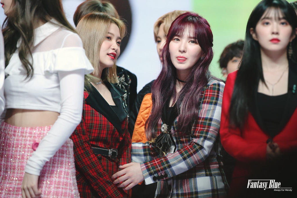 [레드벨벳] 코가 간질간질해서 웬디 | 인스티즈
