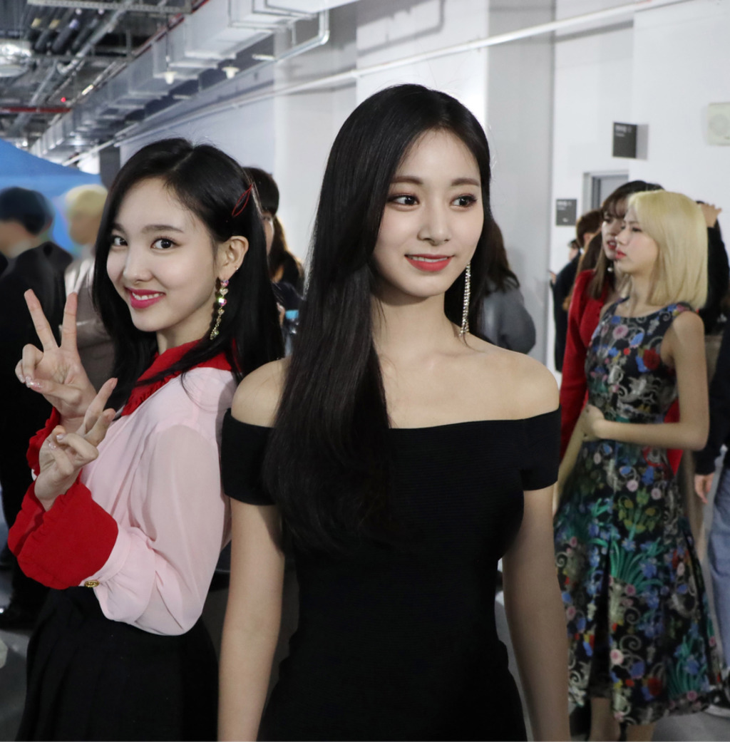 190308 트와이스 티비"제28회 서울가요대상" | 인스티즈
