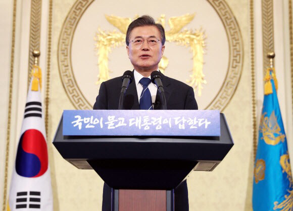 [문재인] 문재인 대통령 취임 100일 기자회견현장 사진 | 인스티즈