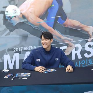 남자는 어깨 | 인스티즈