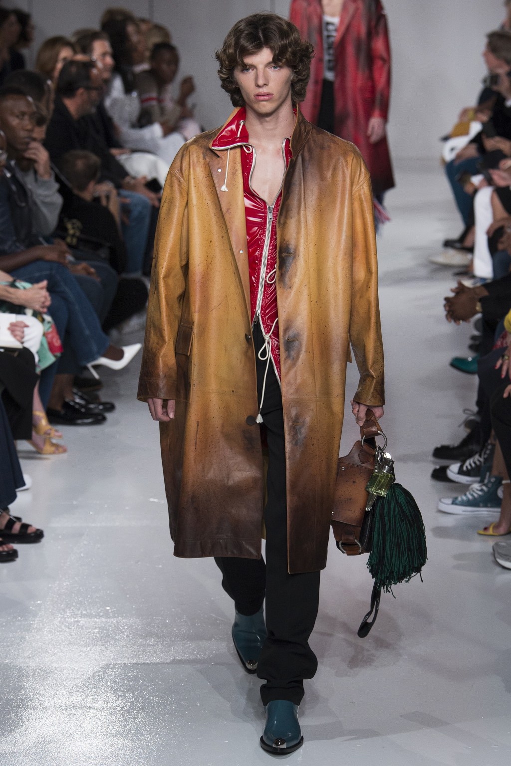Calvin Klein by 라프 시몬스 2018 S/S 컬렉션 | 인스티즈