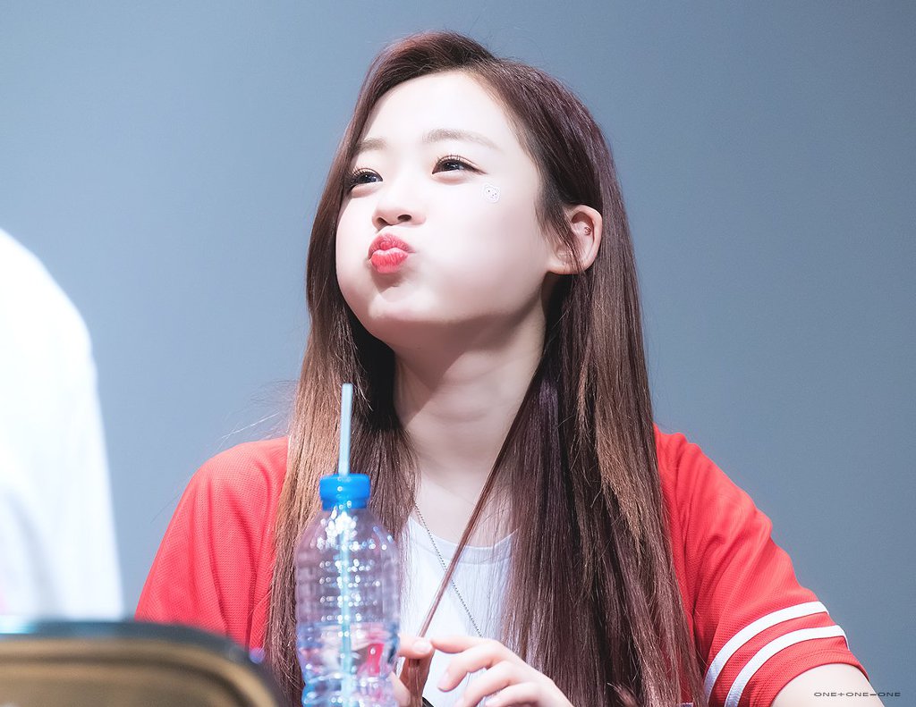 에이프릴의 막냉이 진솔이.jpg | 인스티즈
